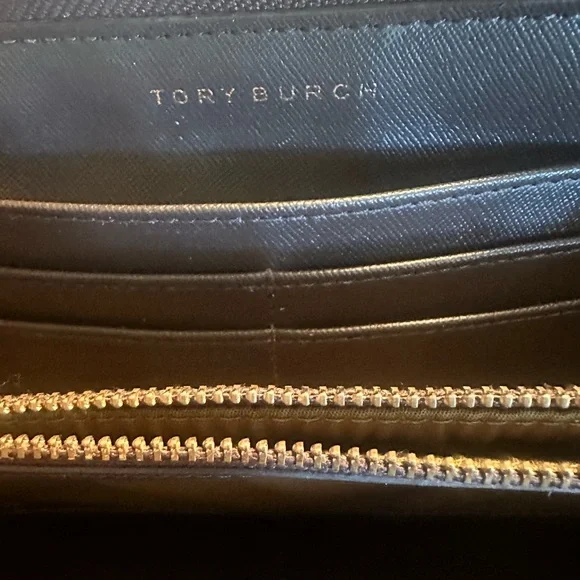 Tory Burch large zip around wallet. - Picture 10 of 12